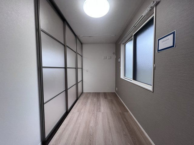 メゾン　ド　ソルテA棟の洋室