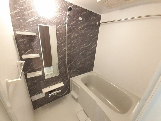 マリヌス・ドゥーエの浴室|日々の疲れを癒すお風呂付です