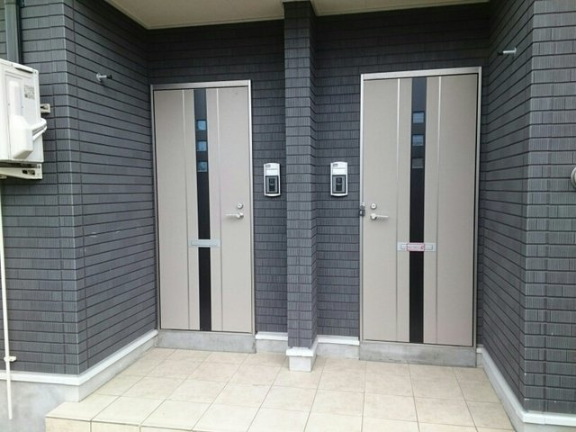 プラシードⅡのエントランス|清潔なエントランスです