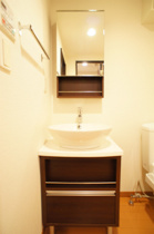 コンパクトで使いやすい洗面所