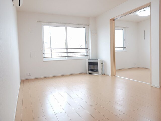 プラシードの居間・リビング|こちらのリビングで趣味の時間をお楽しみください