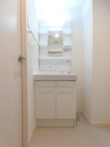 明るい洗面所です
