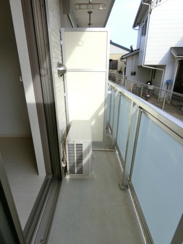 バルコニーからの眺めを楽しみながら食事をしませんか