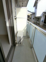 バルコニーからの眺めを楽しみながら食事をしませんか