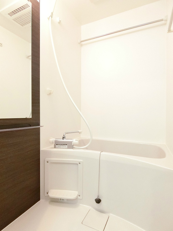 コンパクトで使いやすいお風呂です