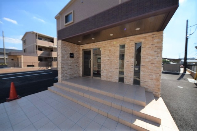 カプチーノAのエントランス