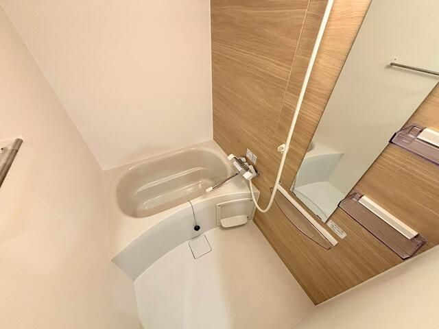 リバーフィールド鈴谷の浴室