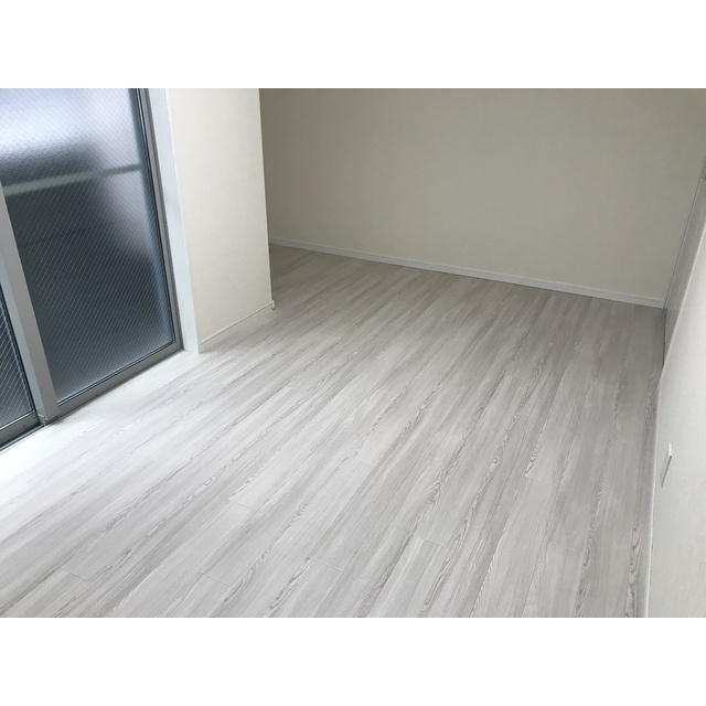 こちらのリビングで趣味の時間をお楽しみください