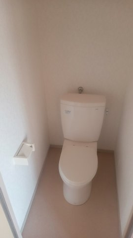 清潔感のあるトイレです