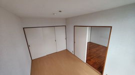 明るい洋室です