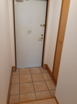 毎日通る玄関はこちらです