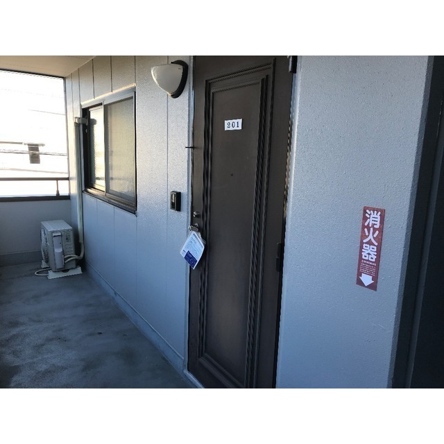 お洗濯にも便利なバルコニー付き