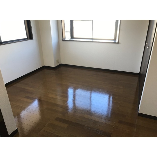 中はこのようになっています