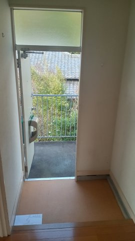 明るい玄関です