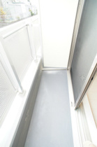 お洗濯にも便利なバルコニー付き