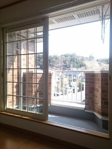 落ち着いた時間を過ごせるバルコニーです