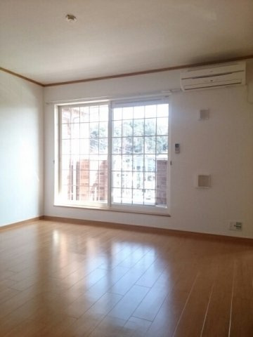 こちらのリビングで趣味の時間をお楽しみください