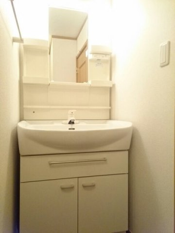 スペースが確保できる洗面所です