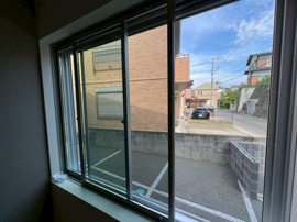 開放的で明るい空間を演出してくれるバルコニーです