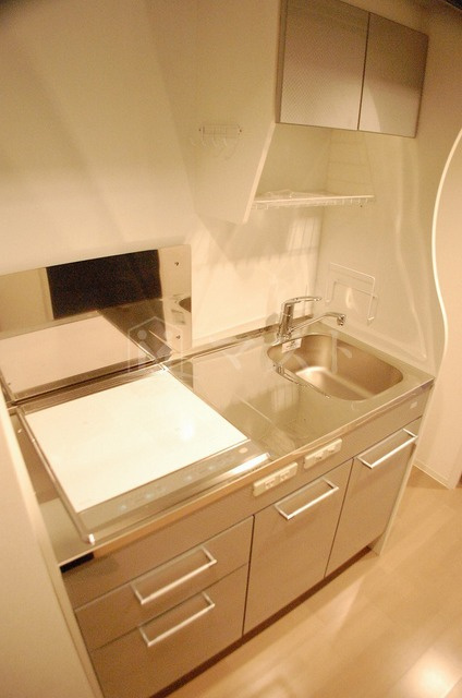 セレニテ北浜のキッチン