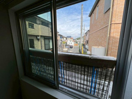 外からの目が気にならないバルコニーで洗濯物が干せます