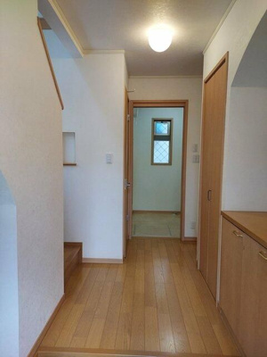 【玄関】 | 岩崎町２５戸建