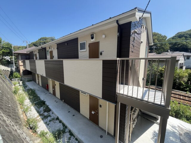 落ち着いた雰囲気の外観です