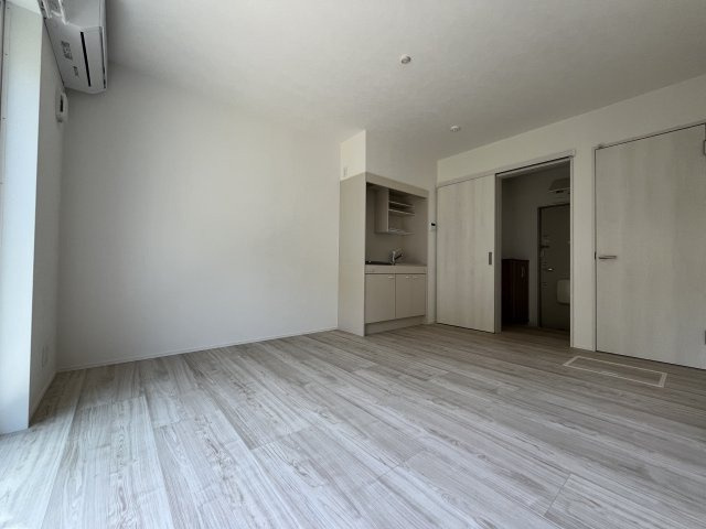 明るい色調の室内です