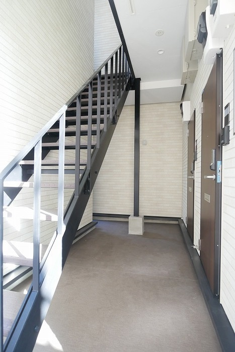 落ち着いた雰囲気の外観です