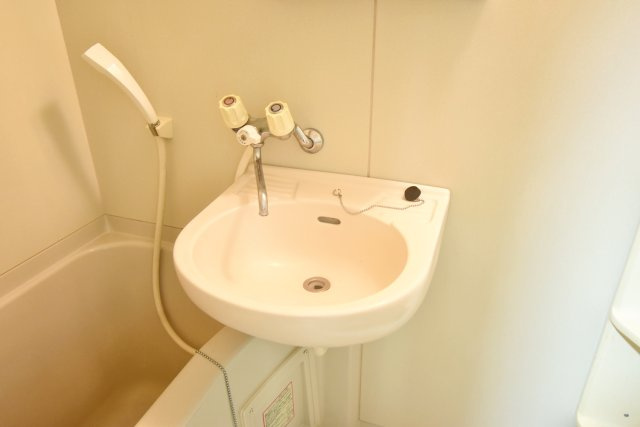 児山マンションの洗面所