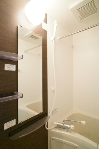 落ち着いた空間のお風呂です