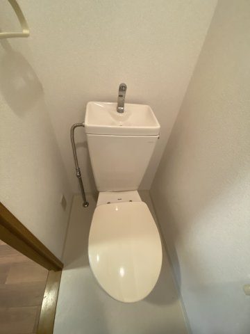 シンプルで使いやすいトイレです