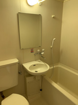 コンパクトで使いやすいお風呂です