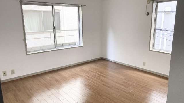 明るい室内です