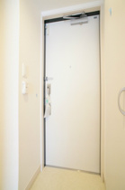 明るい玄関です