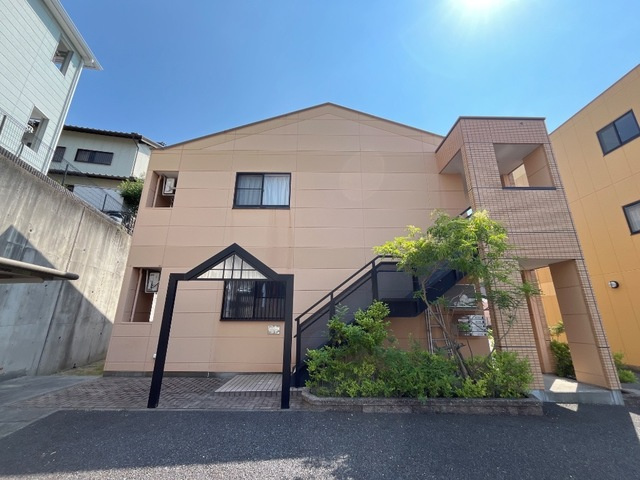 グリーンヒルズ・ハイツ桶狭間のエントランス