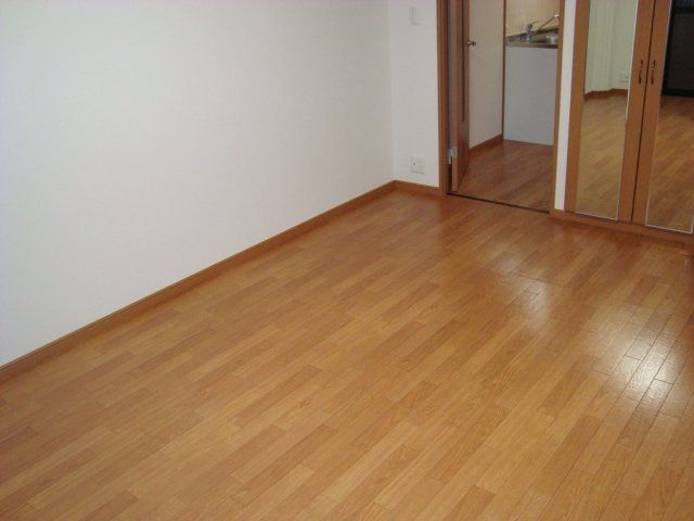 グリーンヒルズ・ハイツ桶狭間の居間・リビング