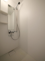 内装は落ち着いています