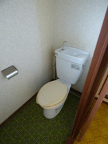 ゆったりとした空間のトイレです