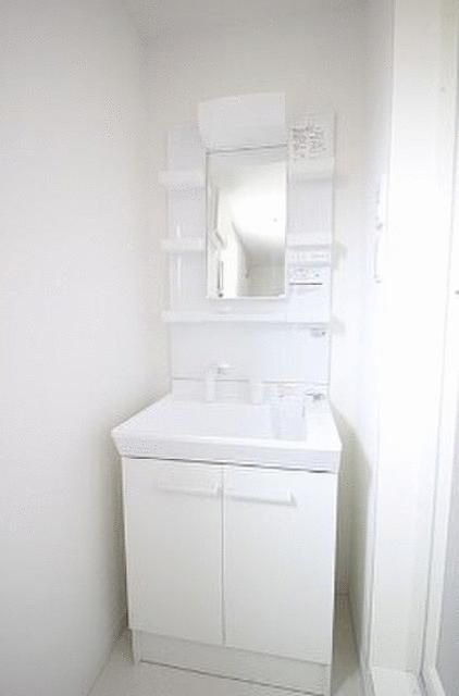 ラルーチェ平井の洗面所