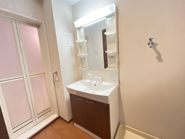 洗髪洗面化粧台