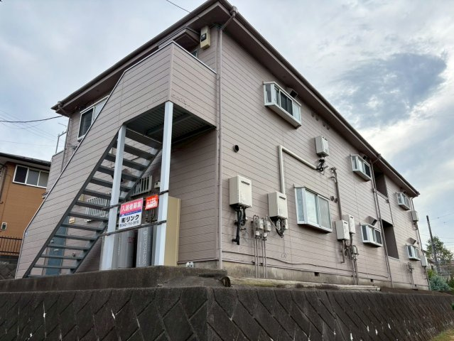 落ち着いた雰囲気の外観です