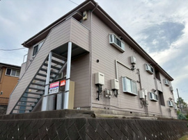 落ち着いた雰囲気の外観です