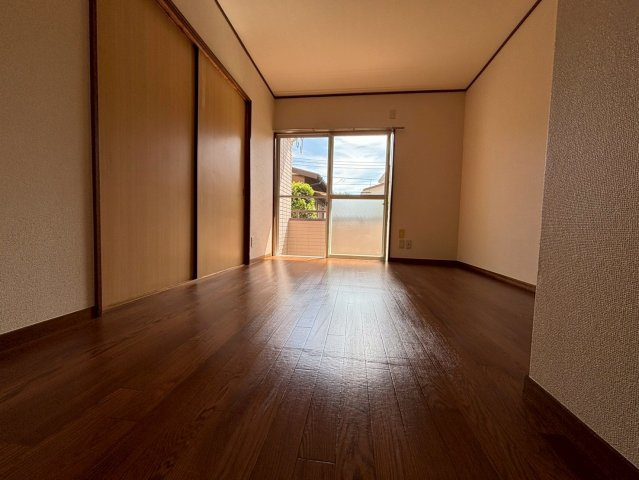 ゆったり過ごせる居間です