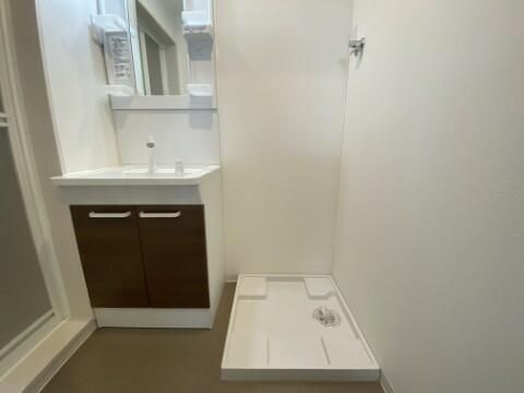 ジーメゾン大宮日進イーストの洗面所