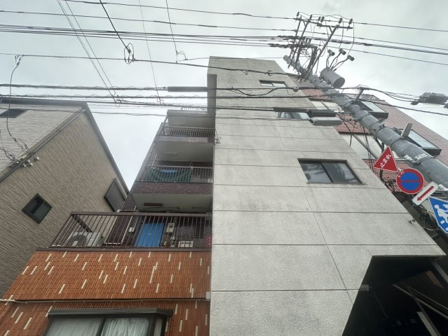 毎日通るロビーはこのようになっています