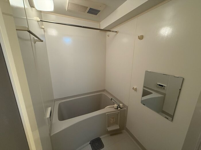 コンフォール空港通りの浴室