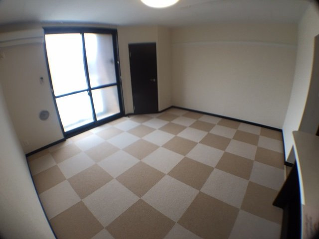 レオネクストモビリティの居間・リビング|こちらの居間で趣味の時間をお楽しみください