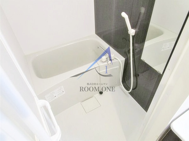 プラティーク鶴見の浴室|お風呂です。