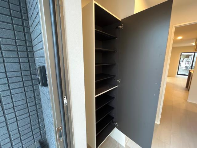 仮）香椎駅東２丁目新築アパートの玄関|下駄箱（イメージ）